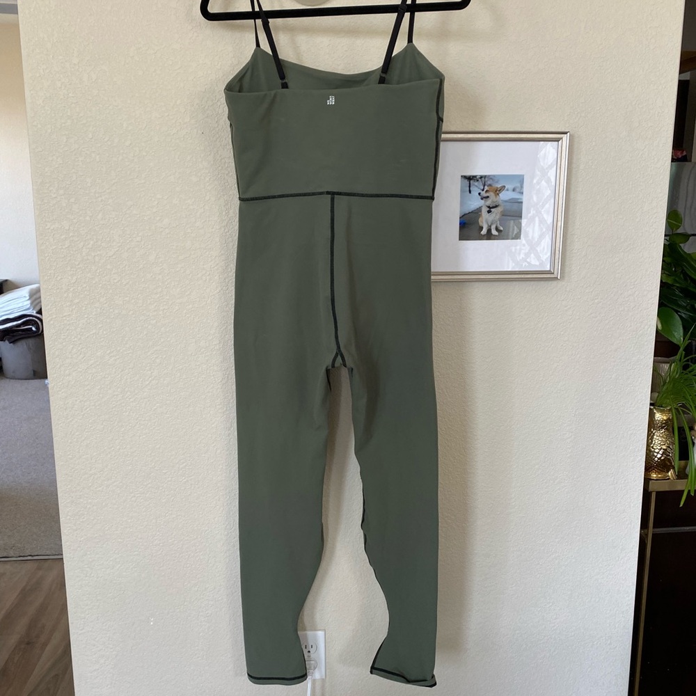 WeWoreWhat Exposed Seam Ankle Flared Activewear Jumpsuit - Army Green - Large - Picture 5 of 8
